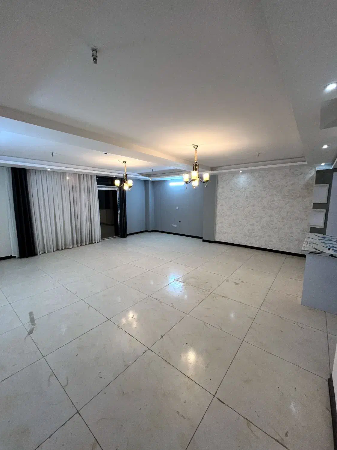 آپارتمان 133 متر علامه عطار دوم غرق در نور|فروش آپارتمان|شاهینشهر, طالقانی|دیوار