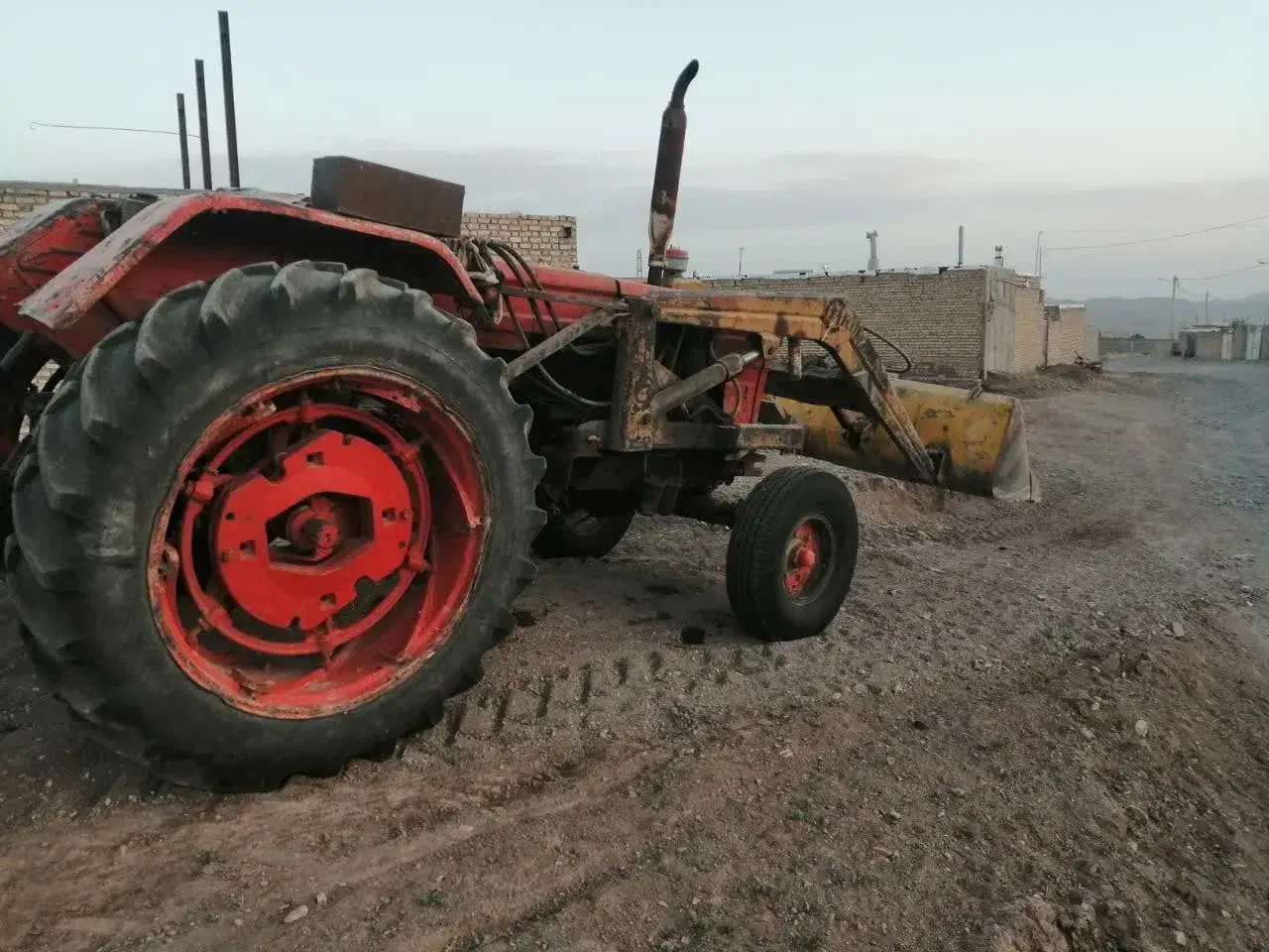 تراکتور رومانی مدل 60|خودرو سنگین|کوهسرخ, |دیوار