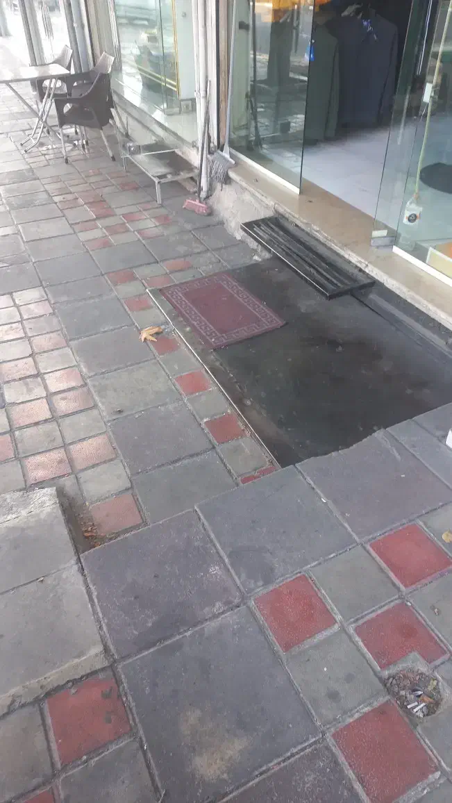 ۱۱۰متر زیرزمین بر اصلی هنگام/موقعیت تجاری/برق۳فاز|اجارهٔ دفتر صنعتی، کشاورزی، تجاری|تهران, استقلال|دیوار