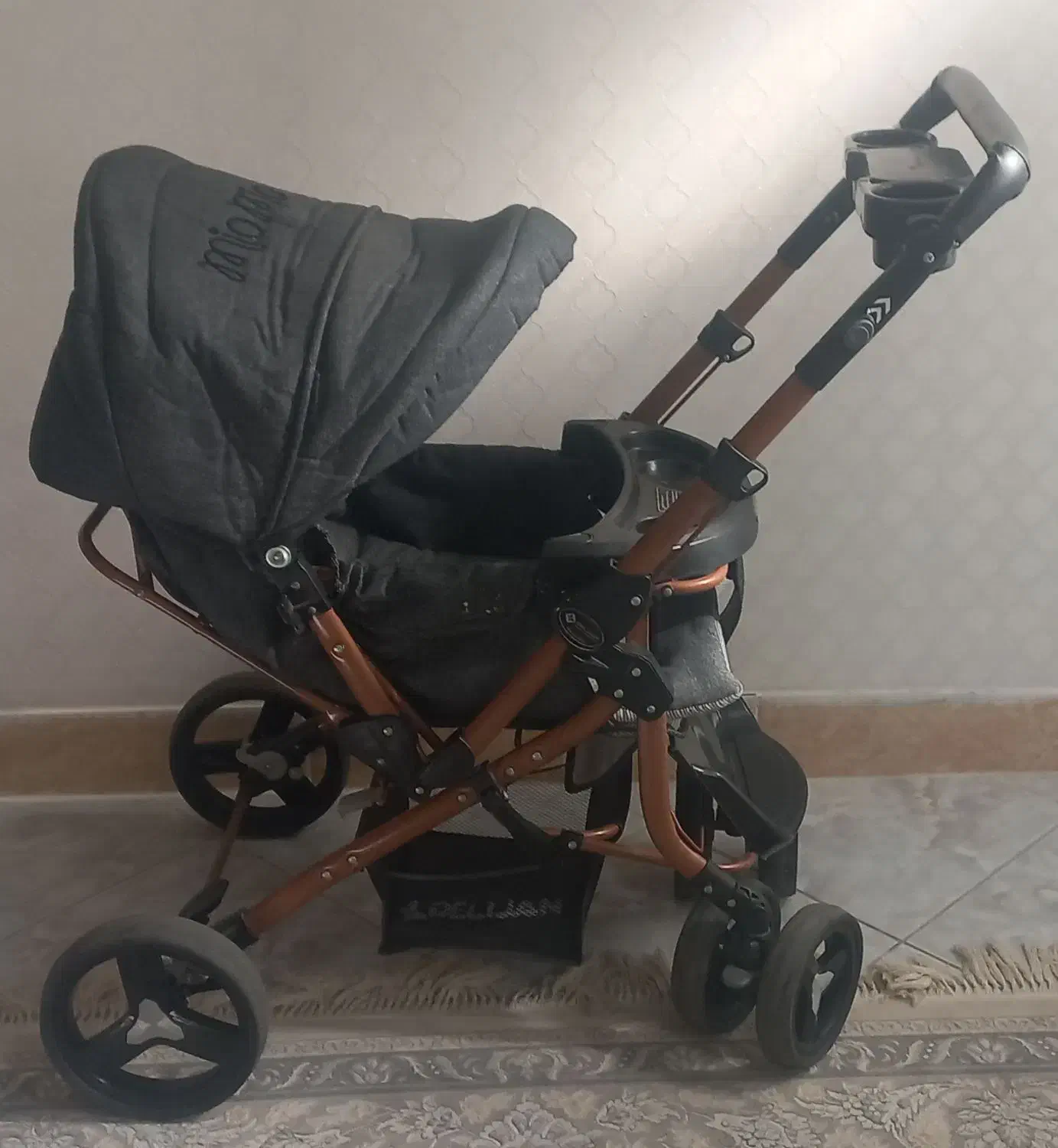 کالسکه|کالسکه و لوازم جانبی|بروجرد, |دیوار