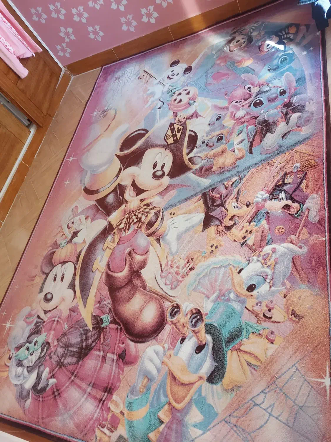 فرش ۶متری طرح کودک در حدنو|فرش|قزوین, |دیوار