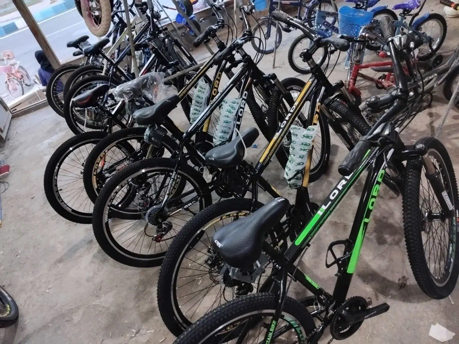 دوچرخه ۲۴ و ۲۶ دیسکی دنده کلاجی نو (دیزجدیز)|دوچرخه، اسکیت، اسکوتر|خوی, |دیوار