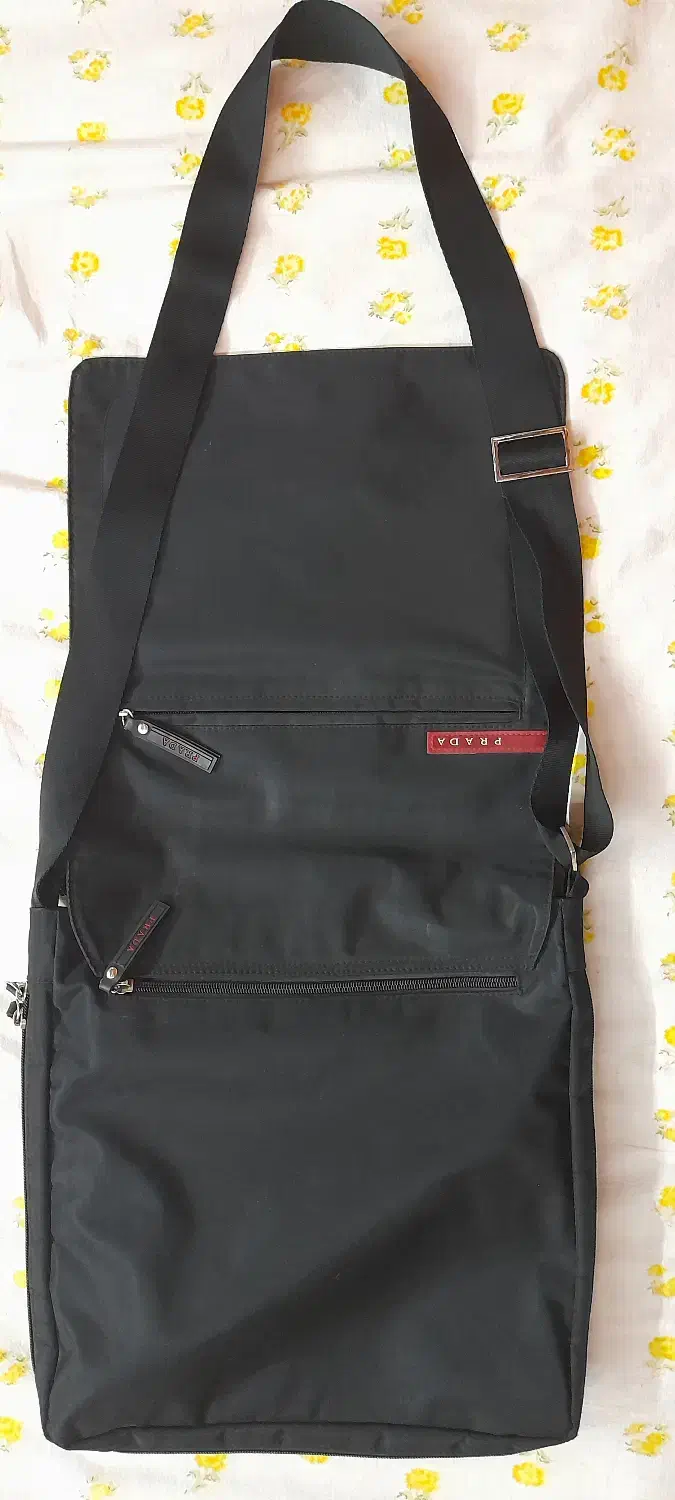 کیف مشکی برندPRADA|کیف، کفش، کمربند|رشت, چله خانه|دیوار