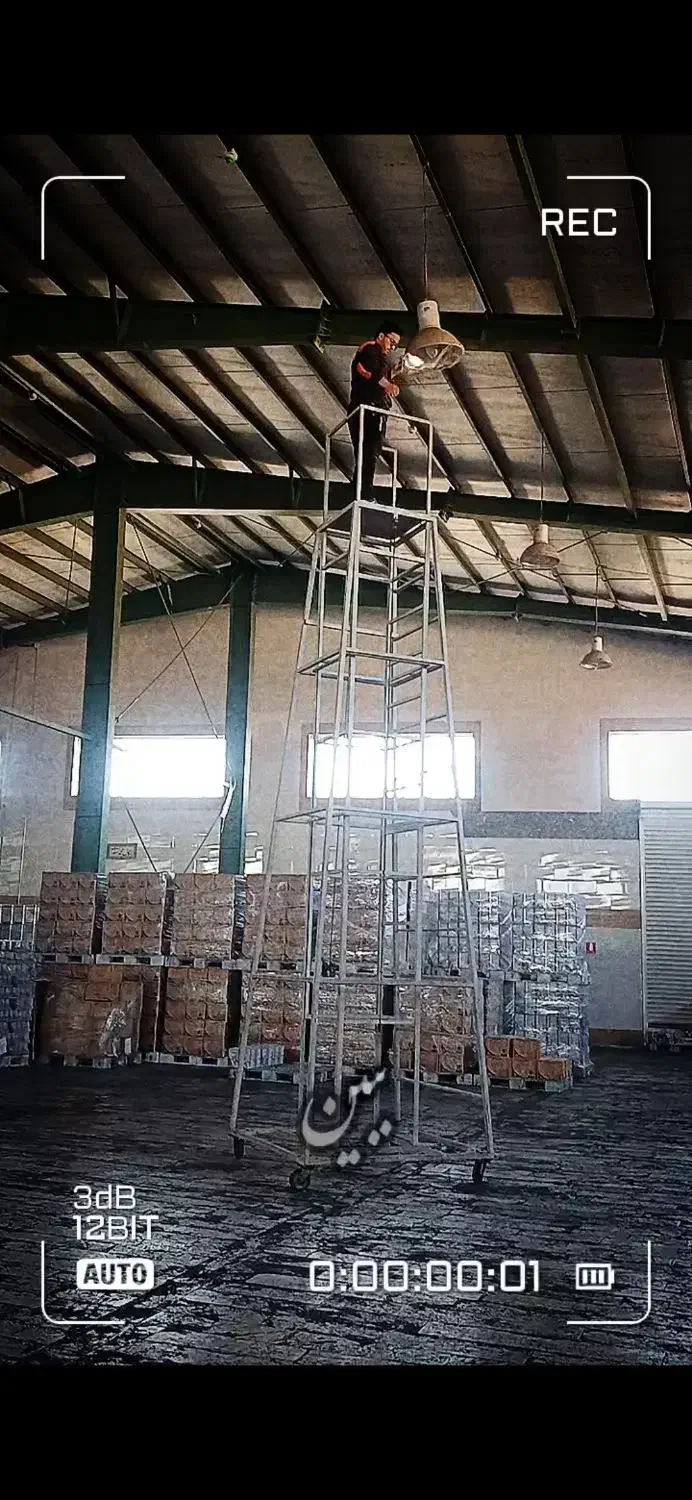 برقکاری ساختمان با کمترین قیمت|خدمات پیشه و مهارت|قم, شهید صیاد شیرازی|دیوار