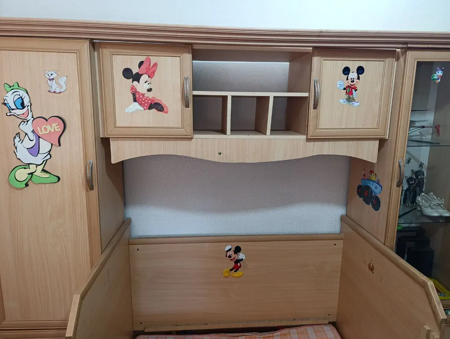 تخت و کمد|تخت و سرویس خواب|قم, پردیسان|دیوار