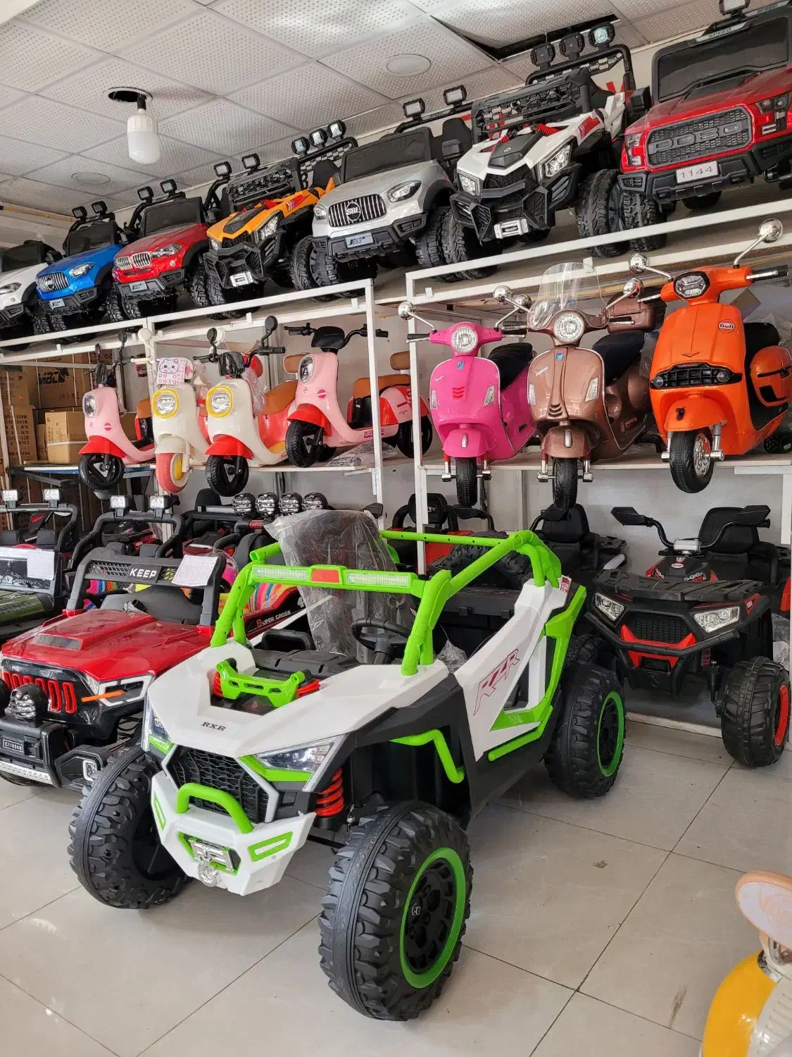 غول ماشین شارژی آفرود|اسباب‌بازی بچه|تاکستان, |دیوار