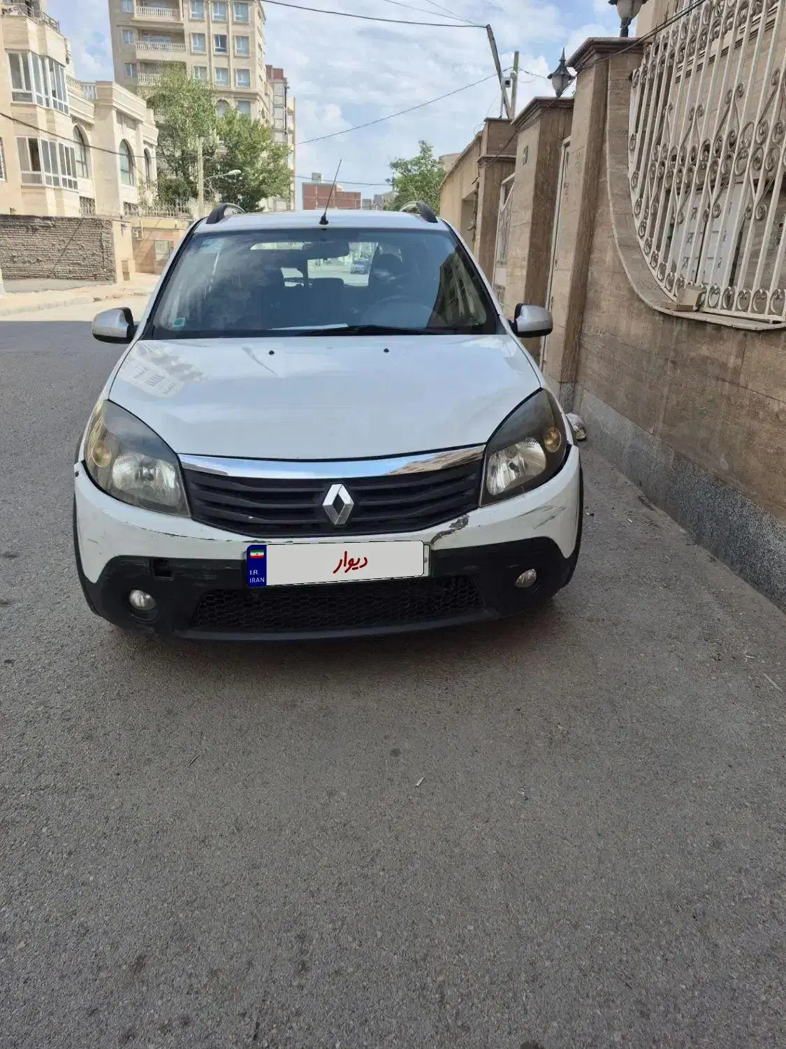 ساندرو استیپ وی دنده اتوماتیک|خودرو سواری و وانت|اردبیل, |دیوار