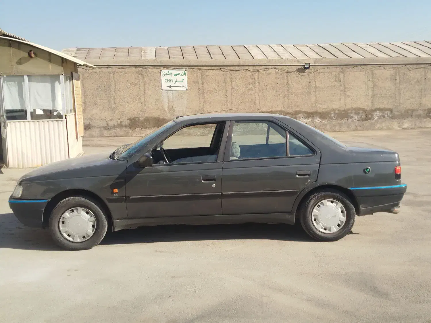 ۴۰۵ دوگانه یک گلگیر رنگ مدل ۸۴|خودرو سواری و وانت|مشهد, کوی ولیعصر|دیوار