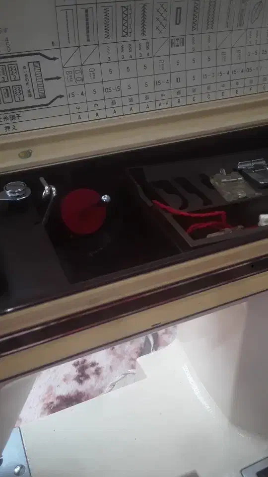 چرخ|چرخ خیاطی و ریسندگی|زاهدان, |دیوار