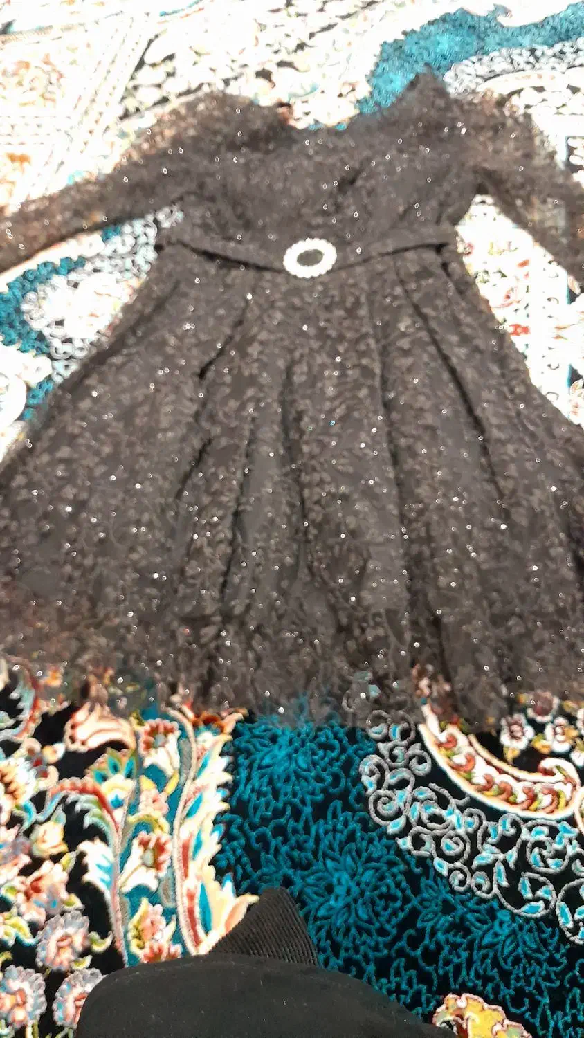 پیرهن مجلسی|لباس|الیگودرز, |دیوار