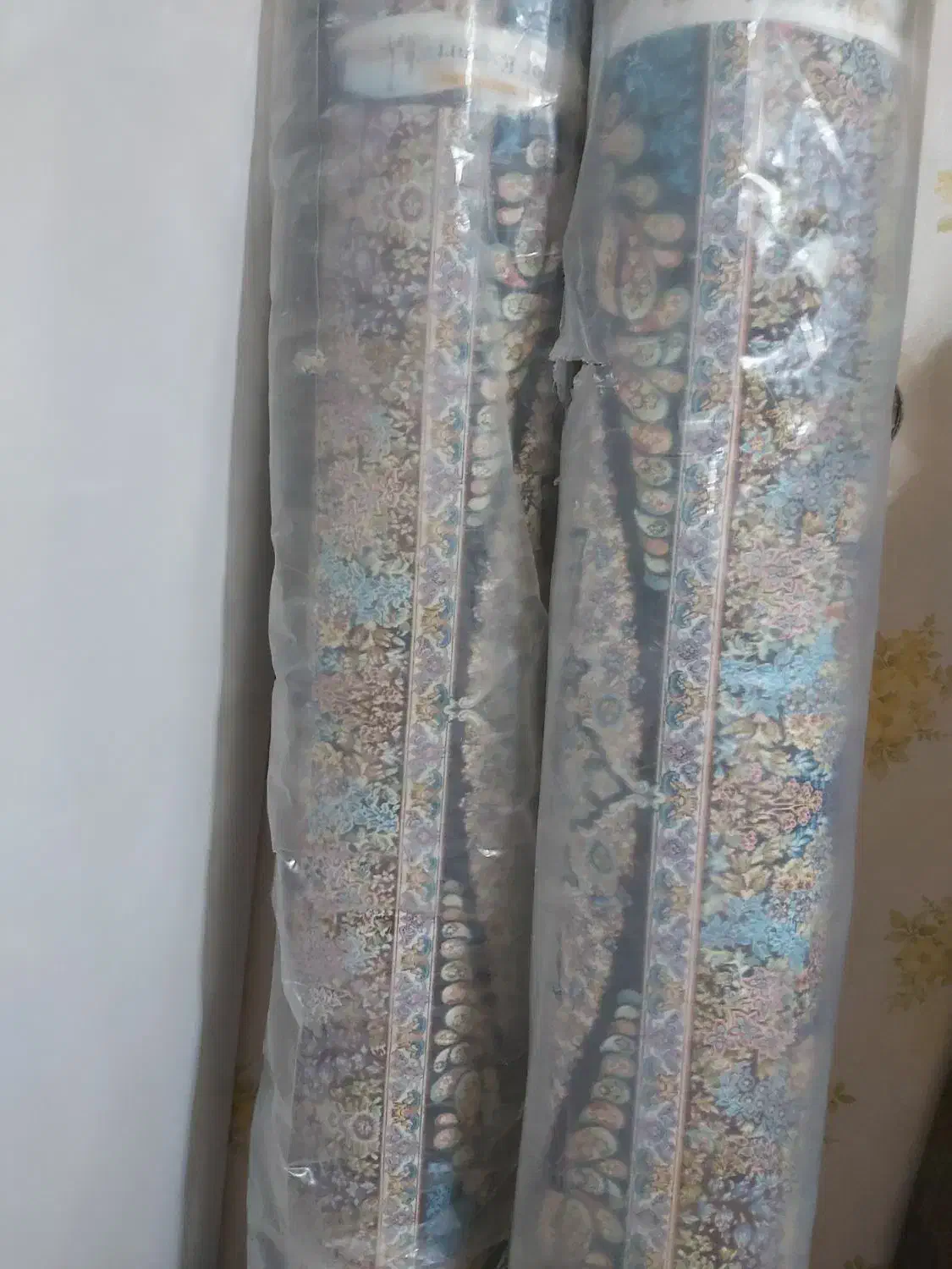 فروش لوازم منزل ۲عددفرش ۹متری|فرش|خلخال, |دیوار