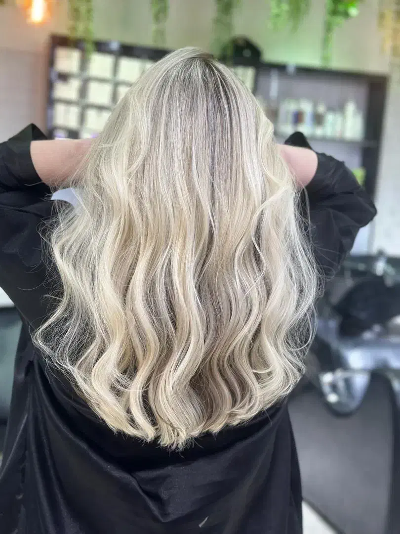 رنگ مو و رنگ و لایت|خدمات آرایشگری و زیبایی|تنکابن, |دیوار