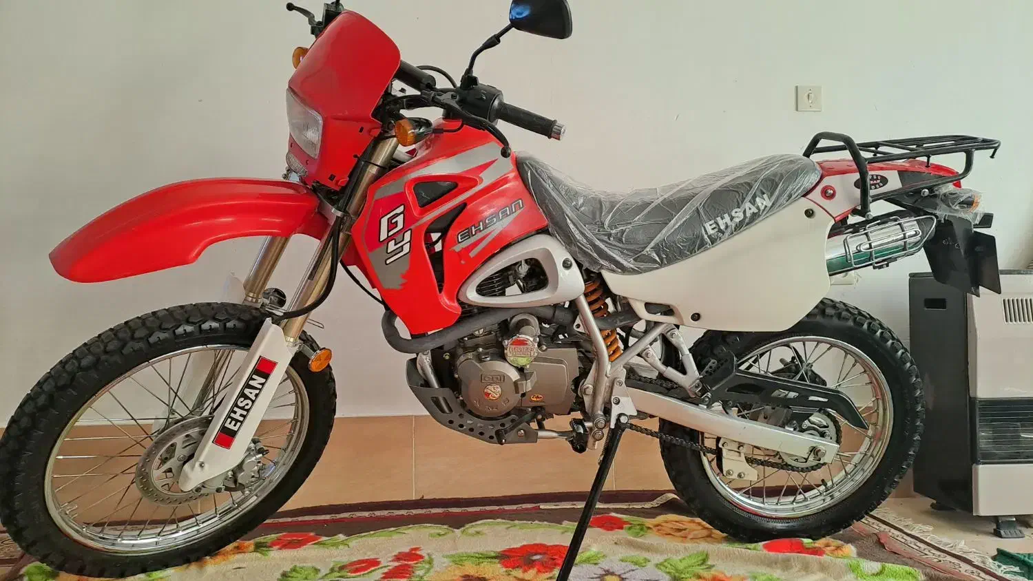 تریل احسان ۲۰۰ در حد صفر لای کاغذی|موتورسیکلت|شیراز, شهرک فرهنگیان|دیوار