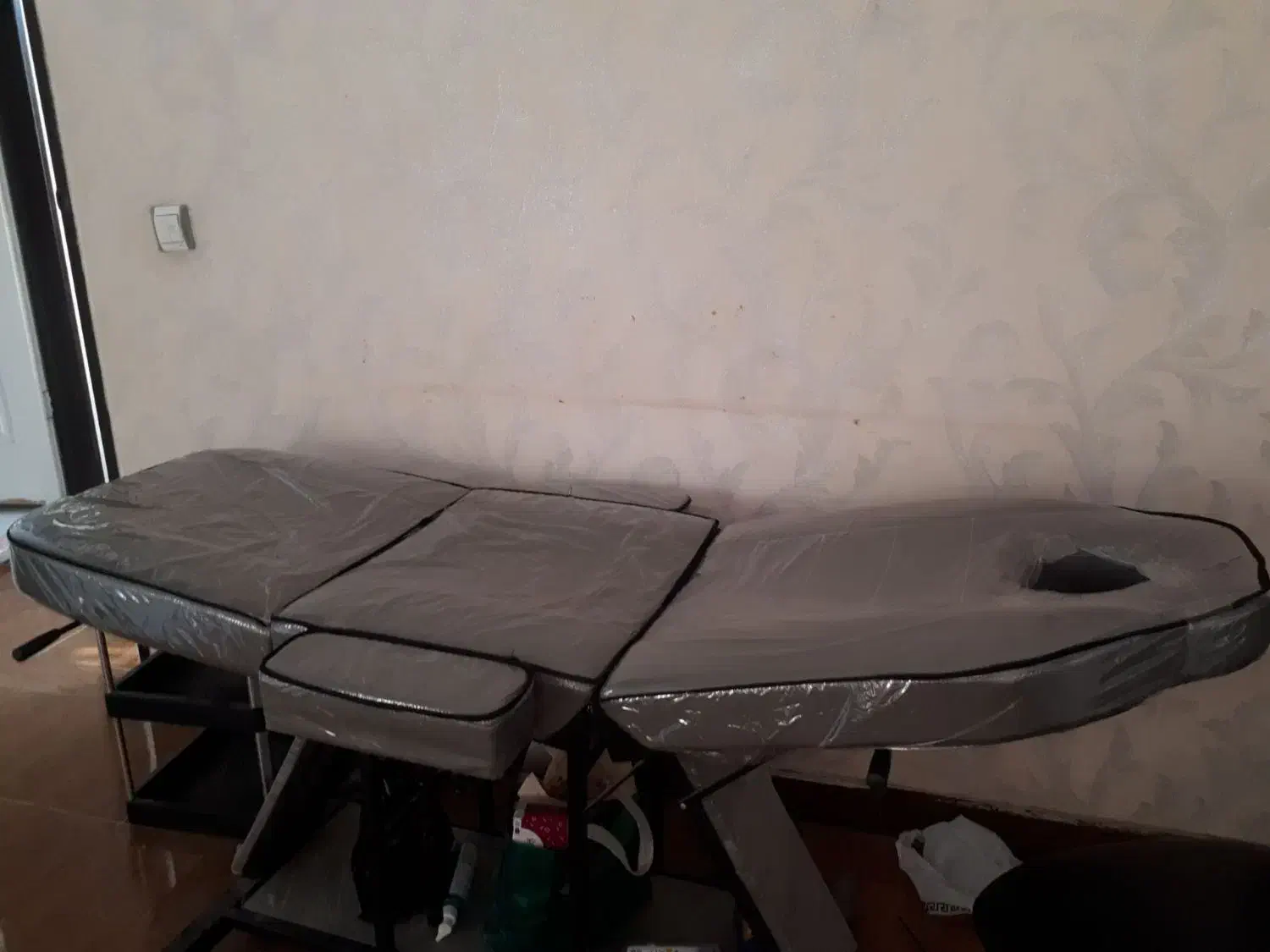 تخت  تاشو کاشت مژه و ...|آرایشگاه و سالن‌های زیبایی|تهران, تهرانپارس جنوبی|دیوار