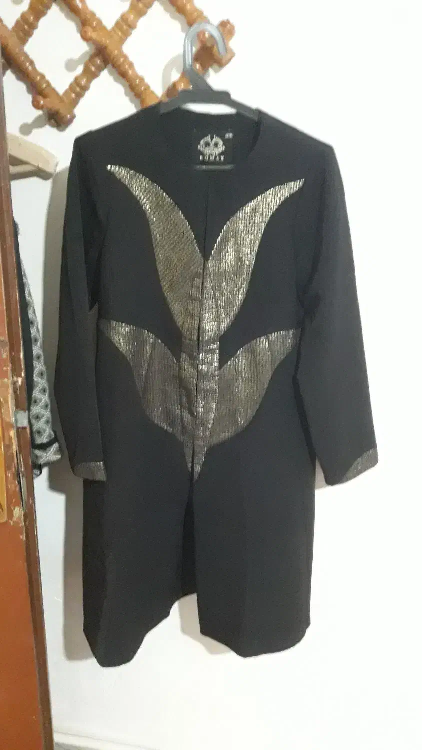 مانتو مجلسی سایر ۴۲درحده نونو میباشد فقط ۳۰۰تومان|لباس|مراغه, |دیوار