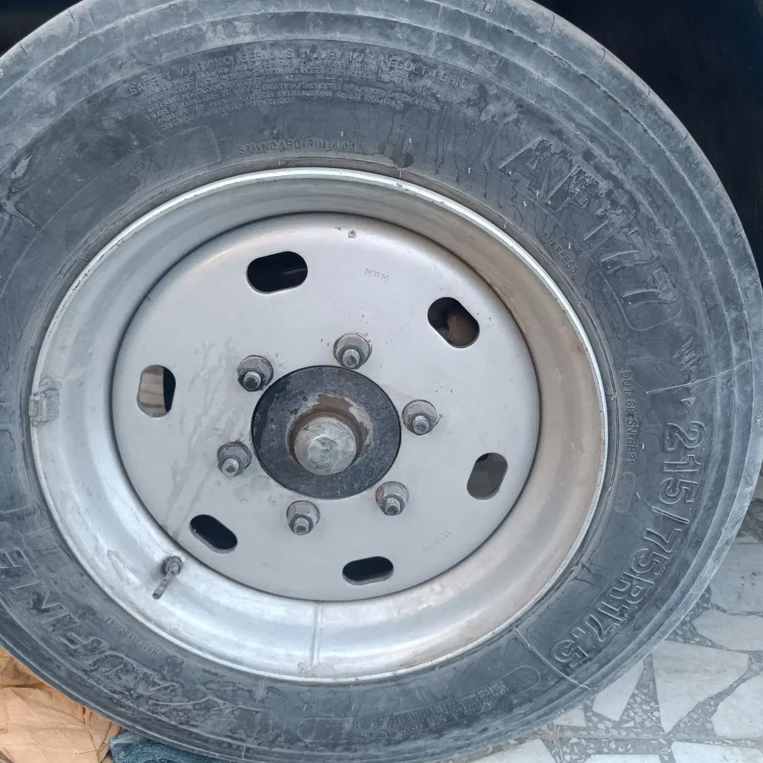 رینگ لاستیک تیوپلس نیسان جلو سایز215.75.17.5|قطعات یدکی و لوازم جانبی|خاش, |دیوار