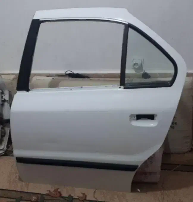 درب شاگرد وعقب چپ،گلگیرراست.فابریک سمندسفید|قطعات یدکی و لوازم جانبی|اشنویه, |دیوار