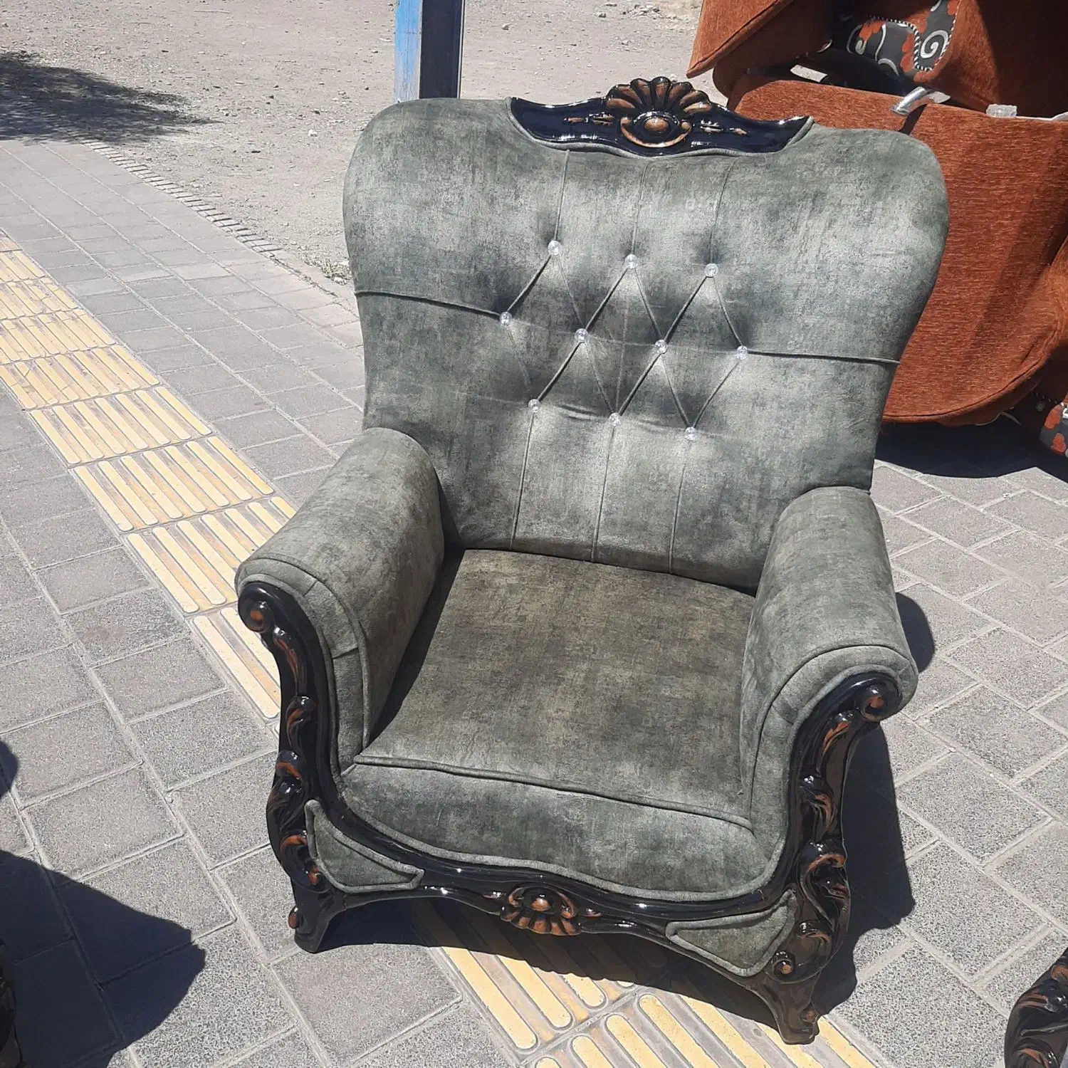 تولیدوتعمیرمبلمان|مبلمان خانگی و میز عسلی|نیشابور, شهرک قدس|دیوار