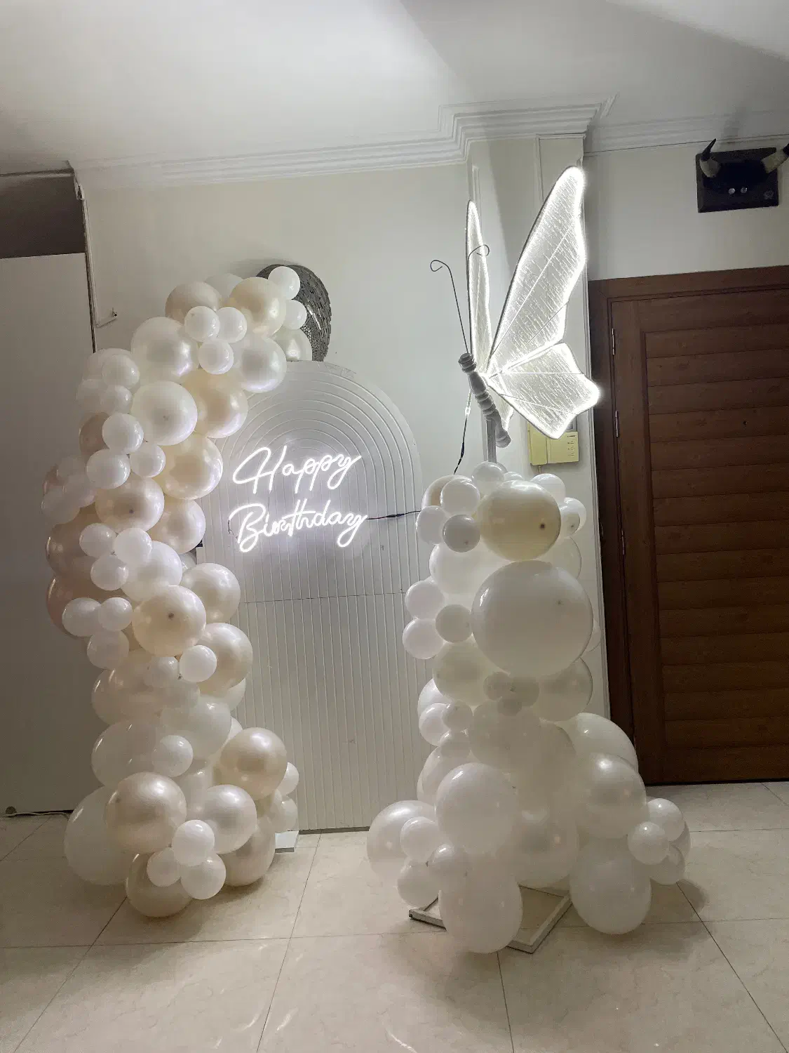 بادکنک ارایی حرفه ای و ژورنالی با قیمت مناسب|خدمات پذیرایی، مراسم|تهران, قیطریه|دیوار