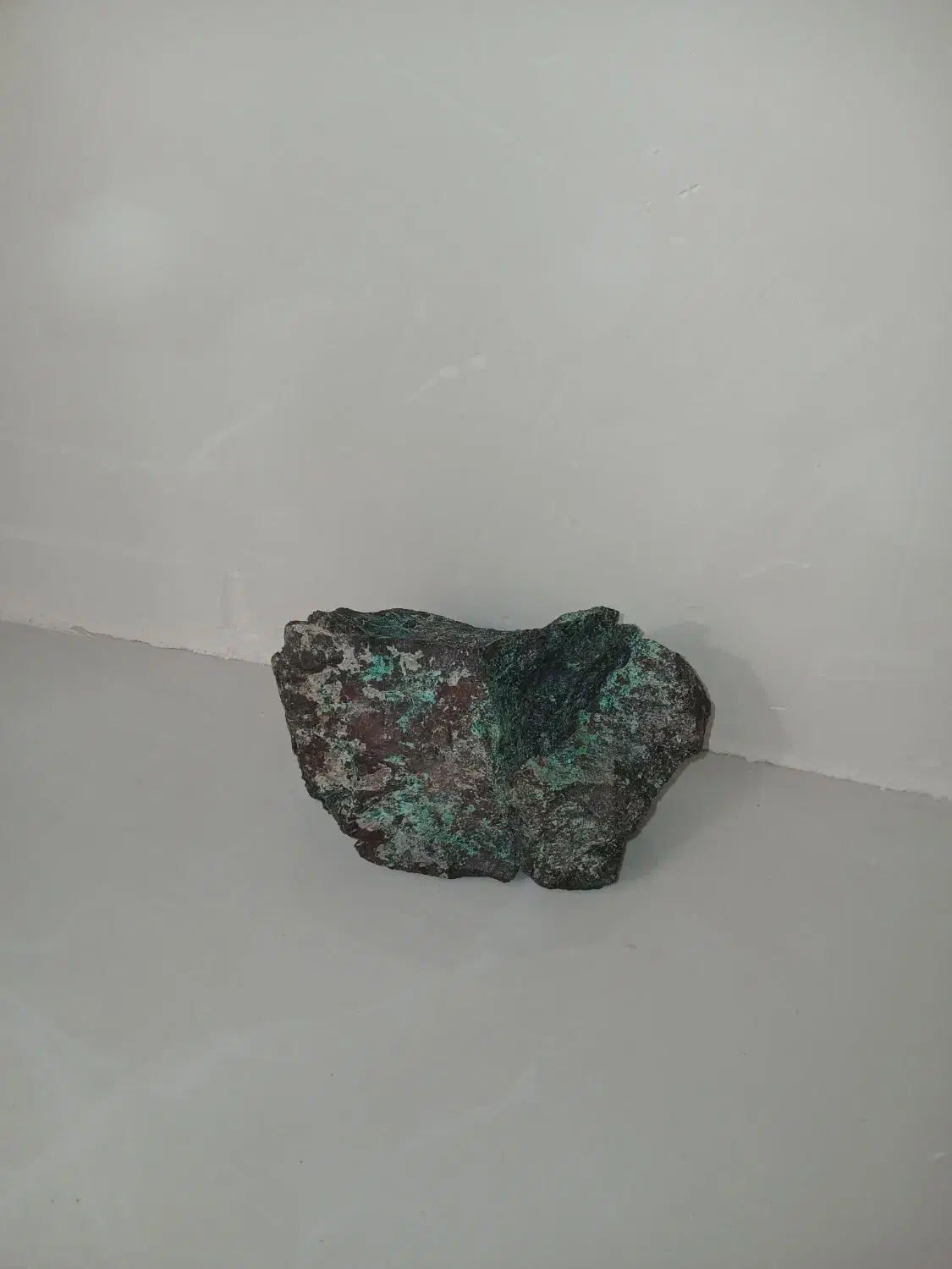 سنگ آهن خاص و کم یاب|جواهرات|اصفهان, باغ کاران|دیوار