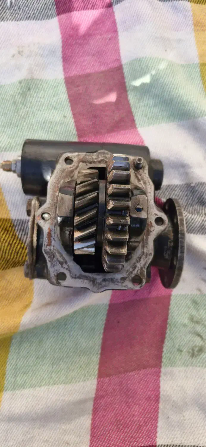 بغل گیربکس خاور آلمینیوم|قطعات یدکی و لوازم جانبی|قم, باغ کرباسی|دیوار