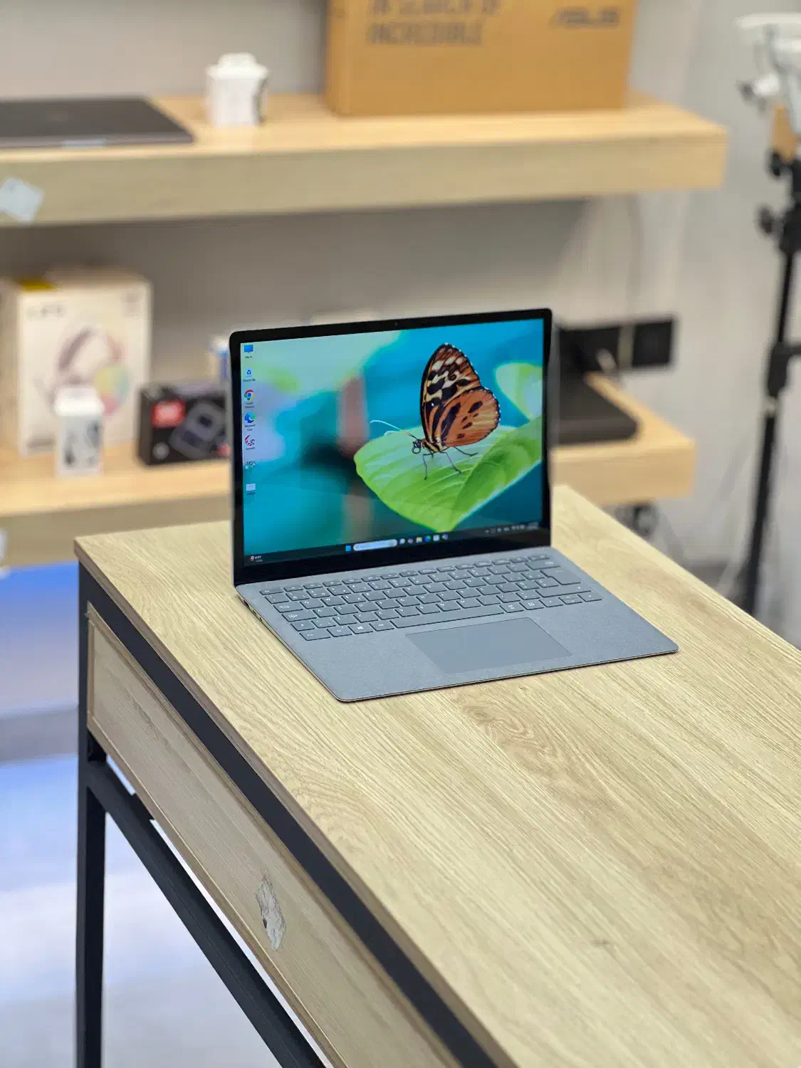 سرفیس لپتاپ ۴ پردازندهRyzen5نسل ۱۱ رم 16 حافظه ۲۵۶|رایانه همراه|تبریز, |دیوار