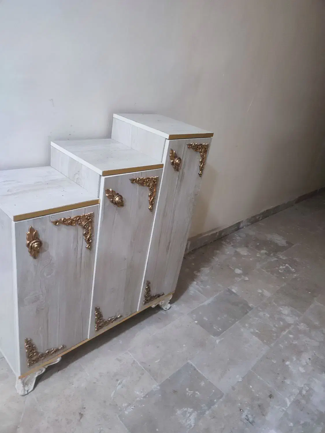 جاکفشی|جاکفشی، کمد، دراور|تبریز, |دیوار