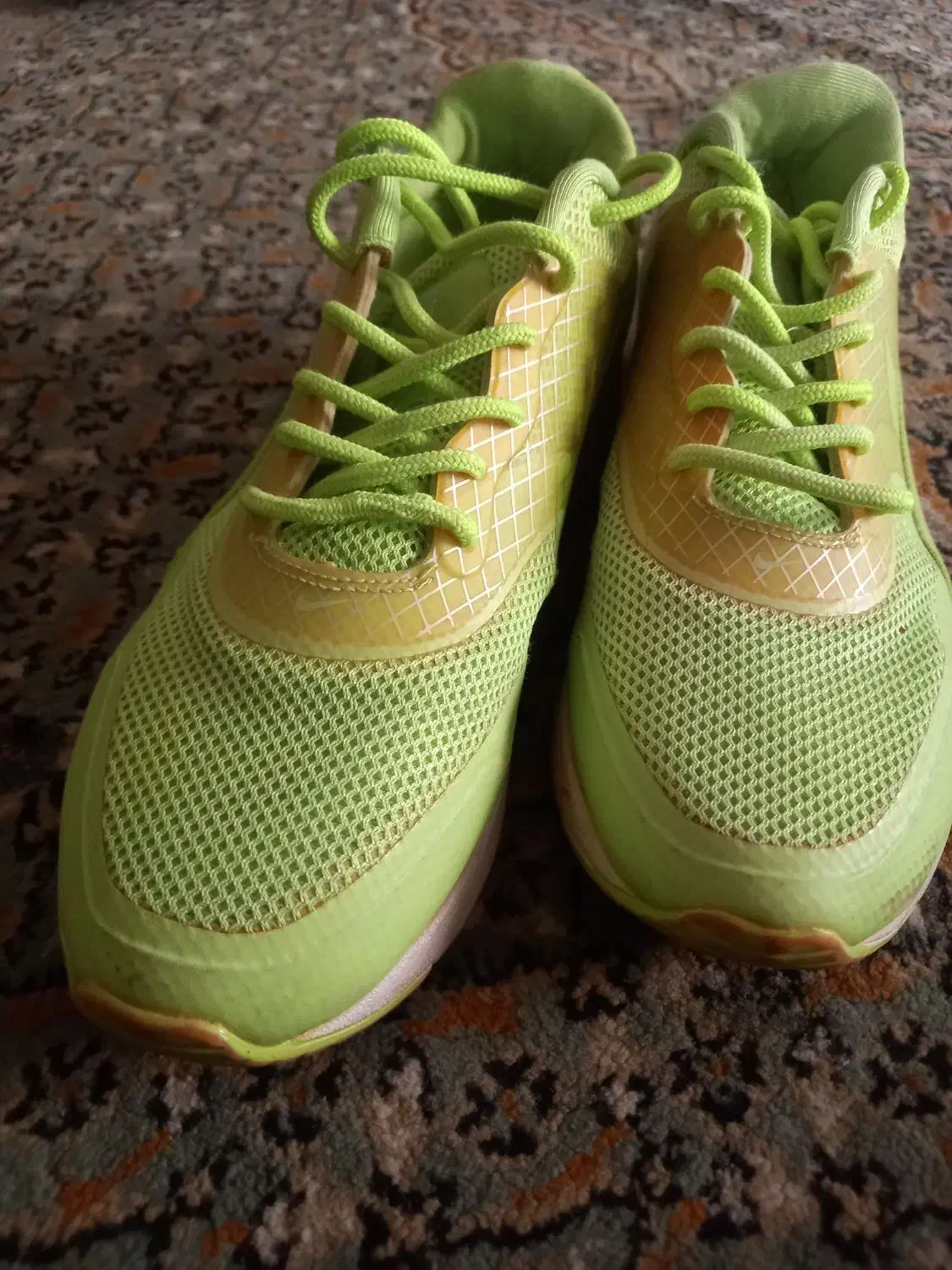 کفش اسپرت ویتنامی.. نایک..|کیف، کفش، کمربند|اهواز, منبع اب|دیوار