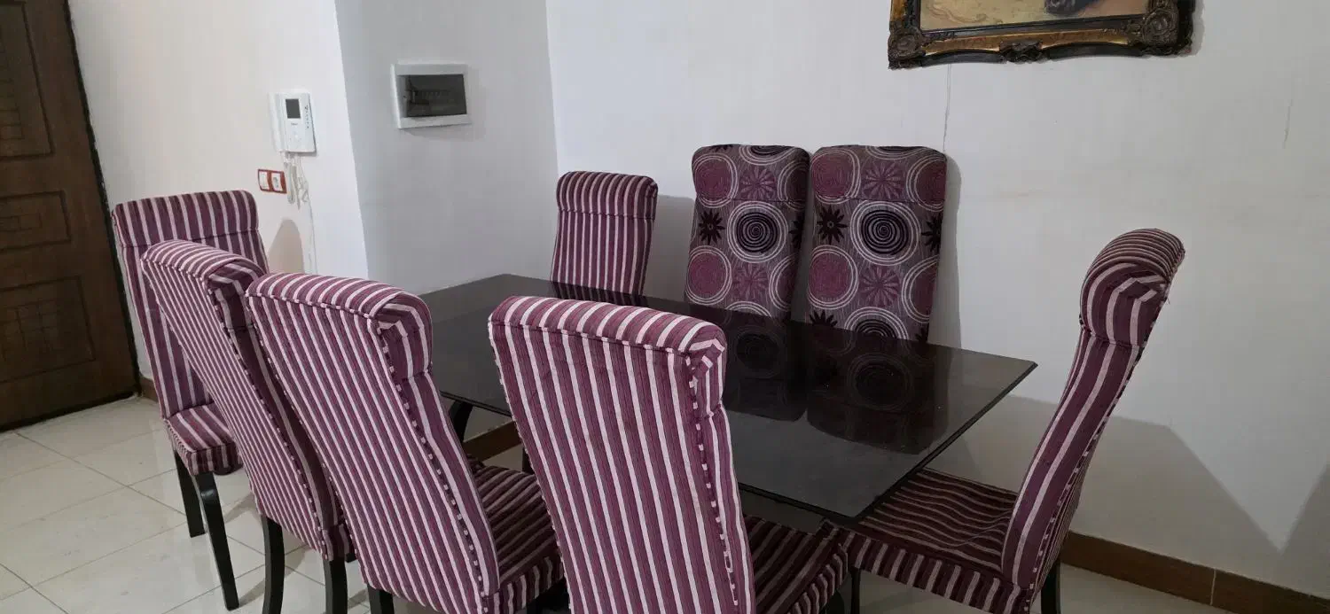 میز نهار خوری ۸ نفره با شیشه دودی|میز و صندلی غذاخوری|لاهیجان, کاروانسرابر|دیوار