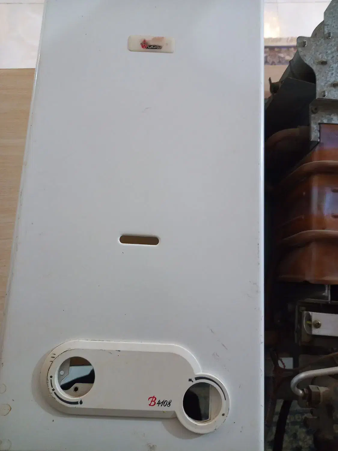 آبگرمکن دیواری4114|آبگرمکن، پکیج، شوفاژ|اهواز, فولادشهر|دیوار