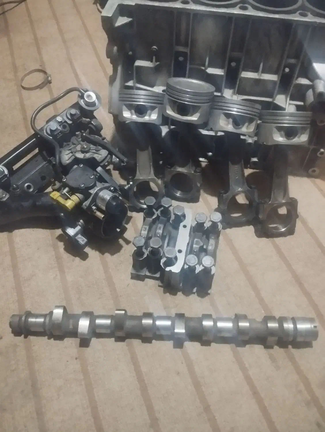 لوازم استوک موتور 405|قطعات یدکی و لوازم جانبی|اصفهان, پوریای ولی|دیوار