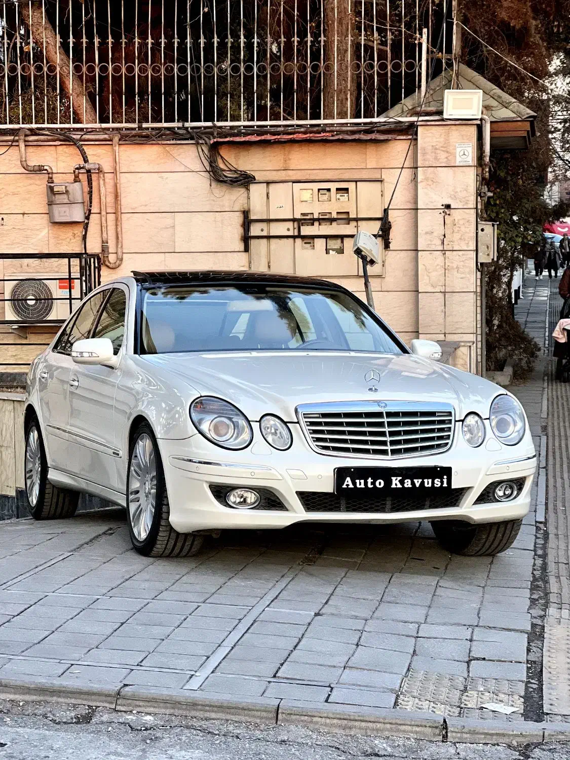 بنز e 280 مدل 2008|خودرو سواری و وانت|تهران, درختی|دیوار