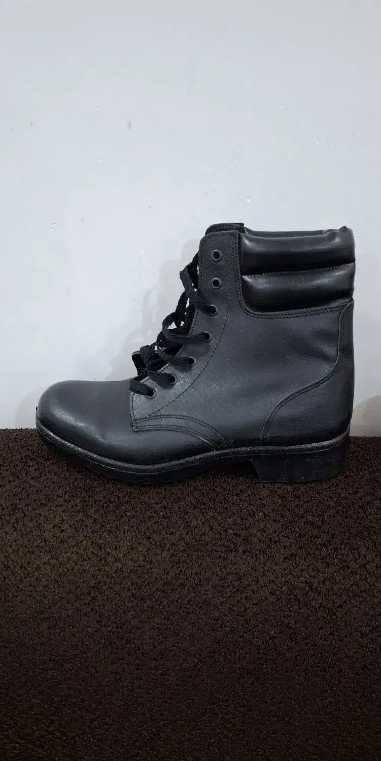 کفش|کیف، کفش، کمربند|آبدانان, |دیوار