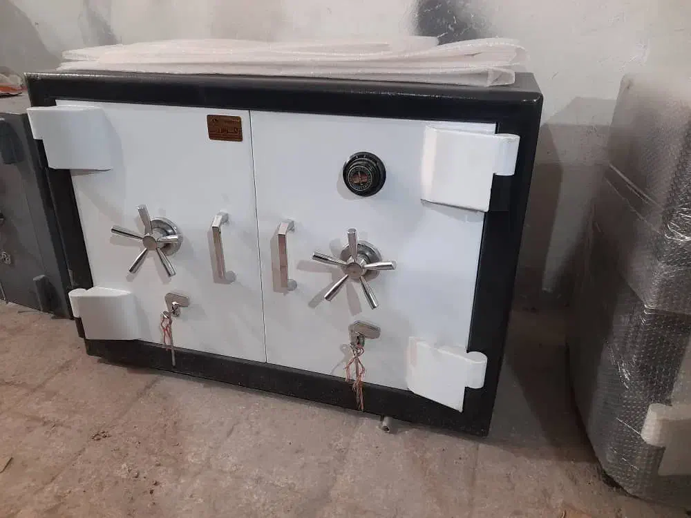 گاوصندوق|ابزارآلات|مبارکه, |دیوار