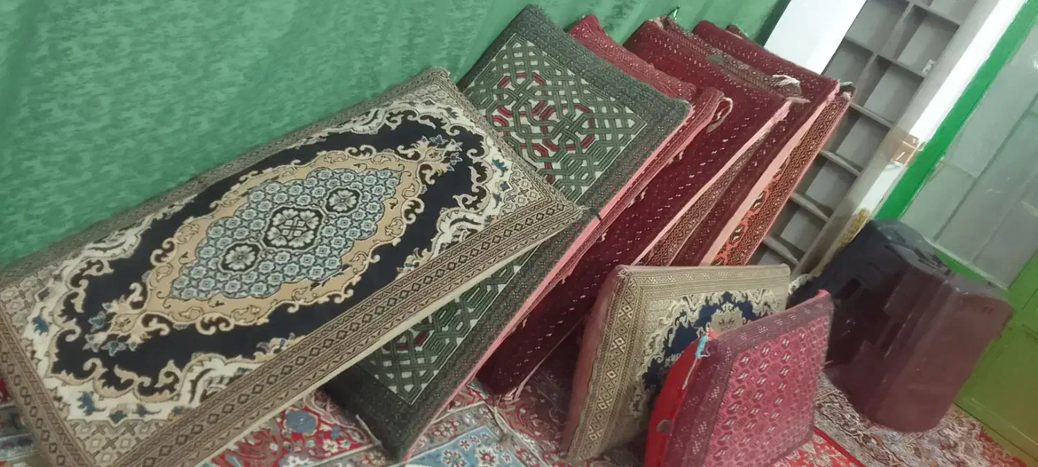 پشتی سنتی در حد نو، مناسب سفره خانه|پشتی|ورامین, شهرک مدرس|دیوار