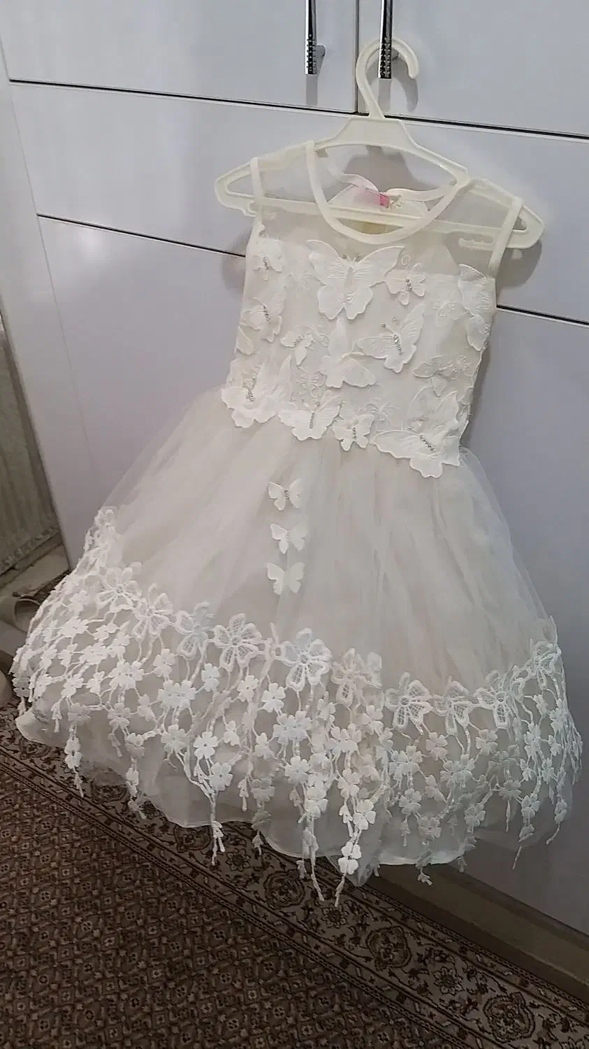 لباس عروس دخترانه ۶تا۸ سال همراه با تور|کفش و لباس بچه|نظرآباد, رسالت|دیوار