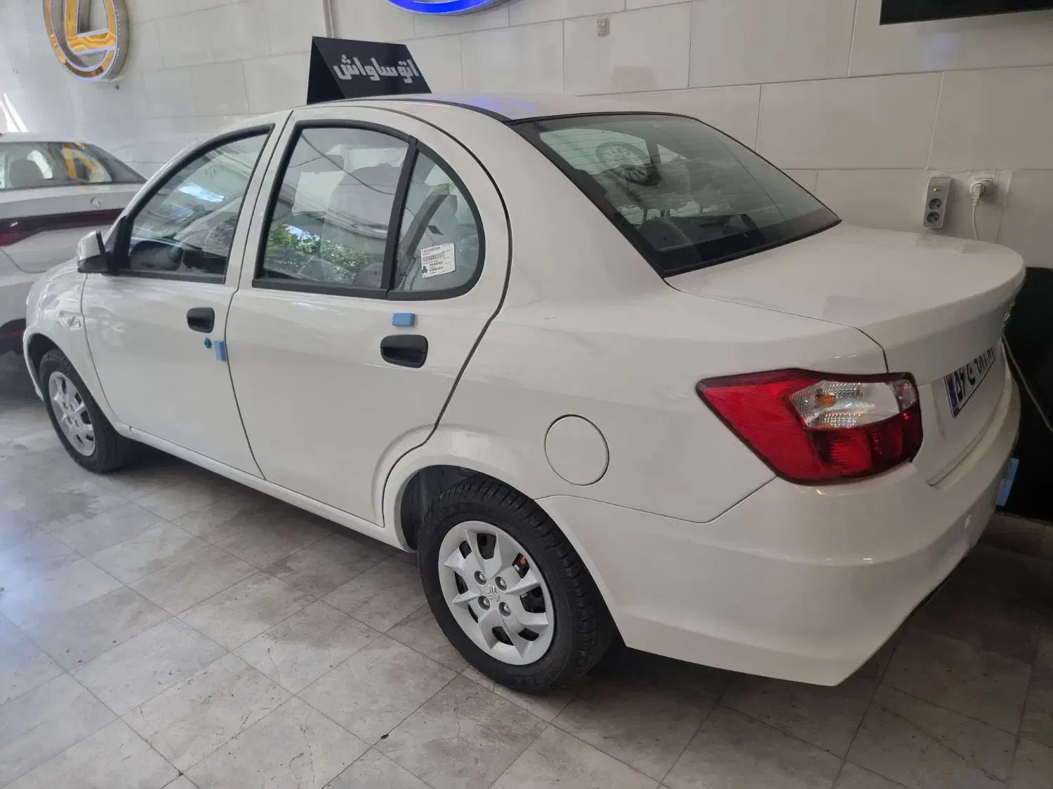 ساینا s|خودرو سواری و وانت|شیراز, زند|دیوار