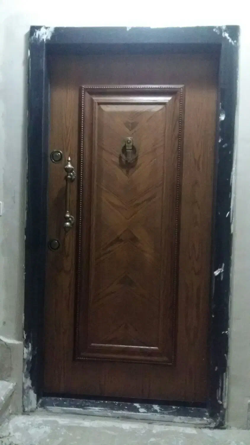 نصاب  نصب ورگلاژ دربهای ضدسرقت|خدمات پیشه و مهارت|سنندج, |دیوار