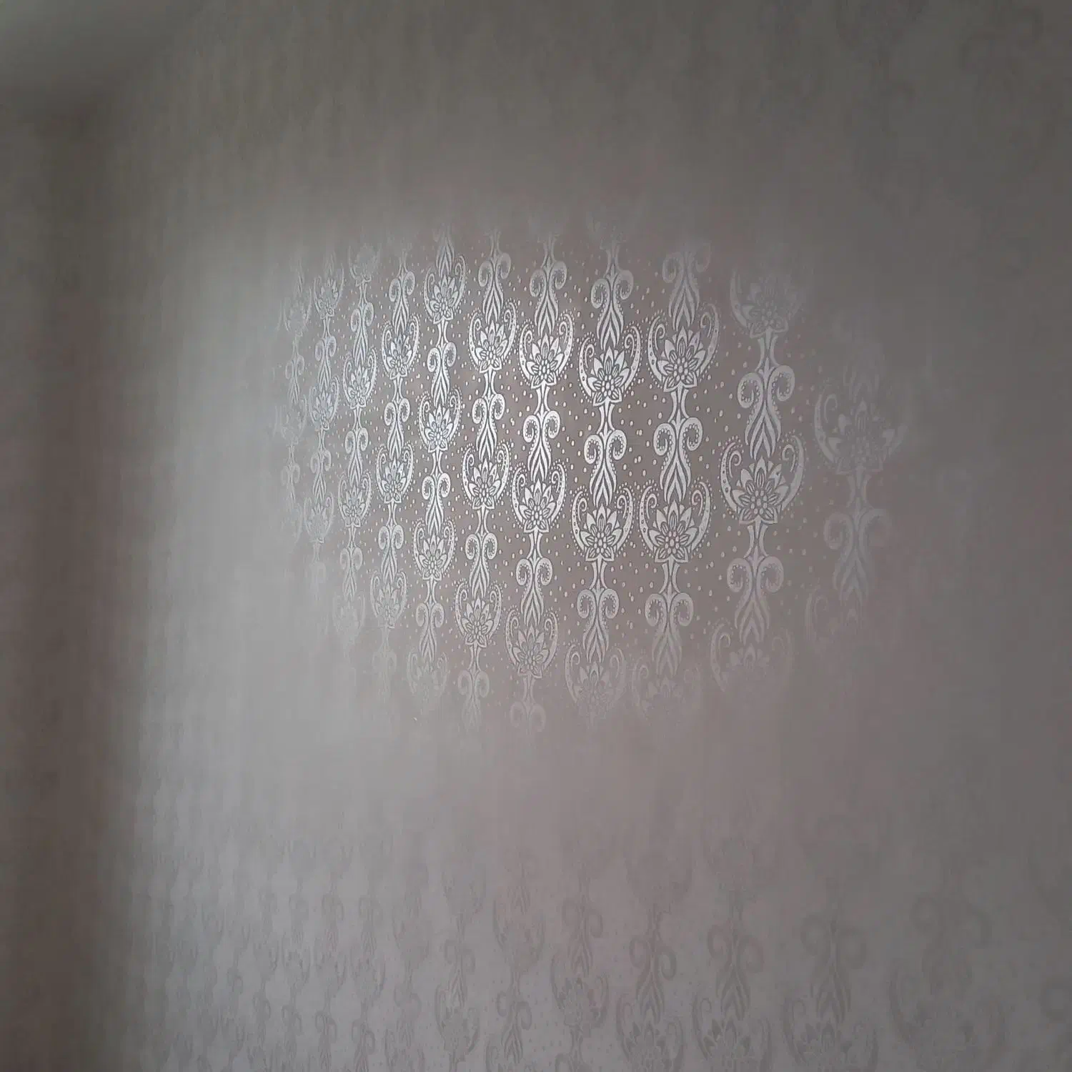 نقاشی طرح دار شبیه به کاغذ دیواری|خدمات پیشه و مهارت|کامیاران, |دیوار