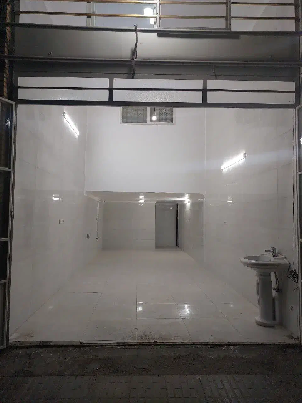 اجاره دو باب مغازه در ماهان|اجارهٔ مغازه و غرفه|ماهان, |دیوار