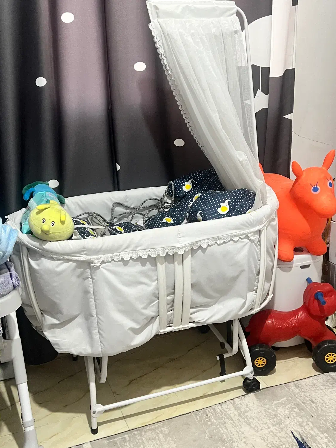 گهواره|تخت و سرویس خواب|پاکدشت, شهرک انقلاب|دیوار