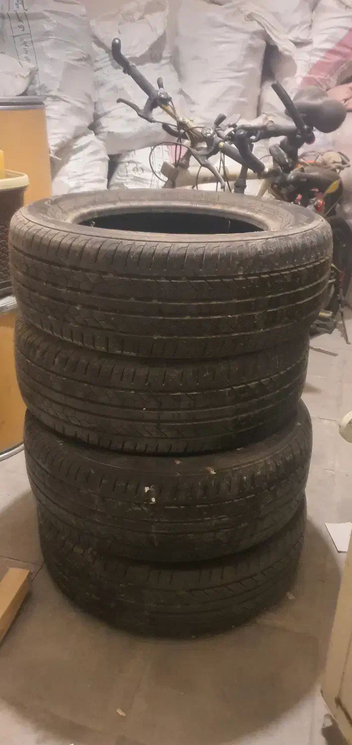 لاستیک ال 90 - 4 حلقه 40%|قطعات یدکی و لوازم جانبی|تهران, نظامی گنجوی (توانیر)|دیوار