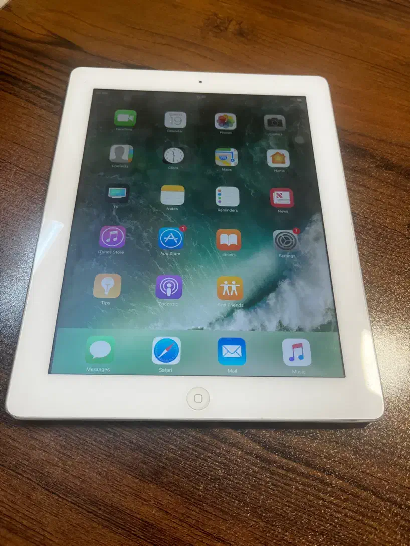 تبلت ایپد نسل ۴ اپل apple ipad 4|تبلت|اصفهان, قلعه طبره|دیوار