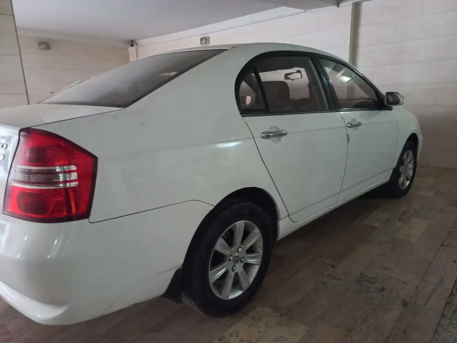 لیفان ۶۲۰ ۱۸۰۰ سی سی|خودرو سواری و وانت|تهران, حافظیه|دیوار