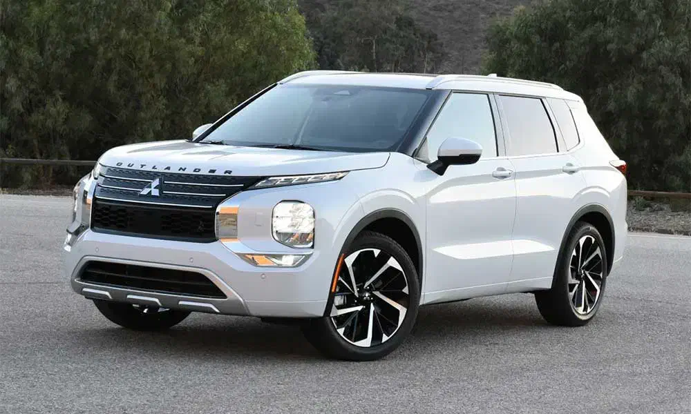 میتسوبیشی اوتلندر ۲۰۲۳|خودرو سواری و وانت|شیراز, قدوسی غربی|دیوار