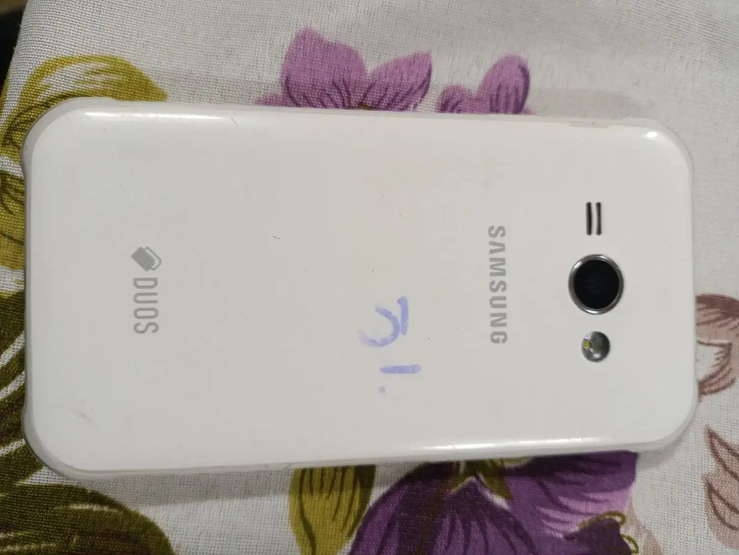 سامسونگ Galaxy J1 با حافظهٔ ۴ گیگابایت|موبایل|آران و بیدگل, |دیوار