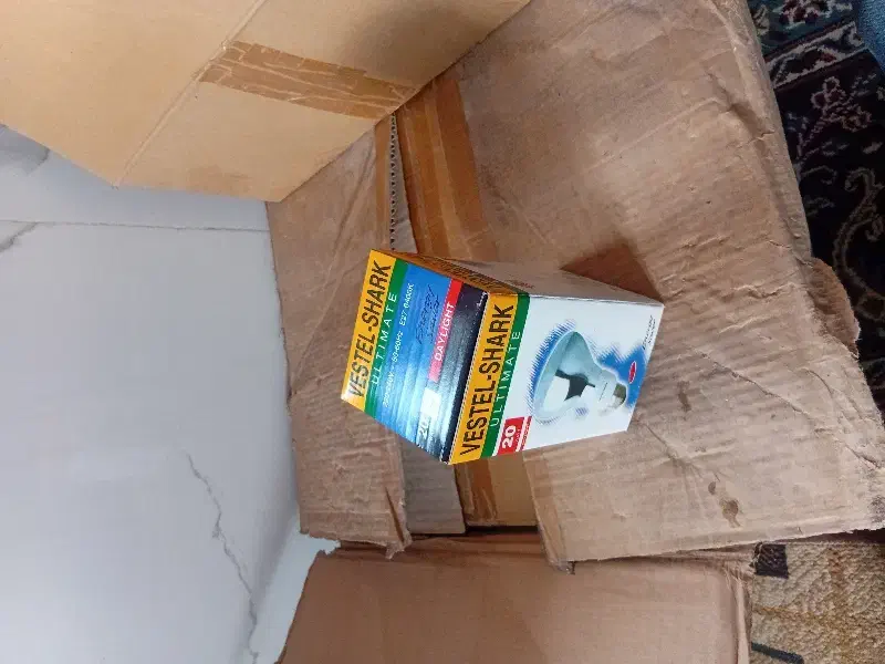 با سلام عرض ادب لامپ کم مصرف مهتابی فقط 75هزار|لامپ و چراغ|همدان, |دیوار