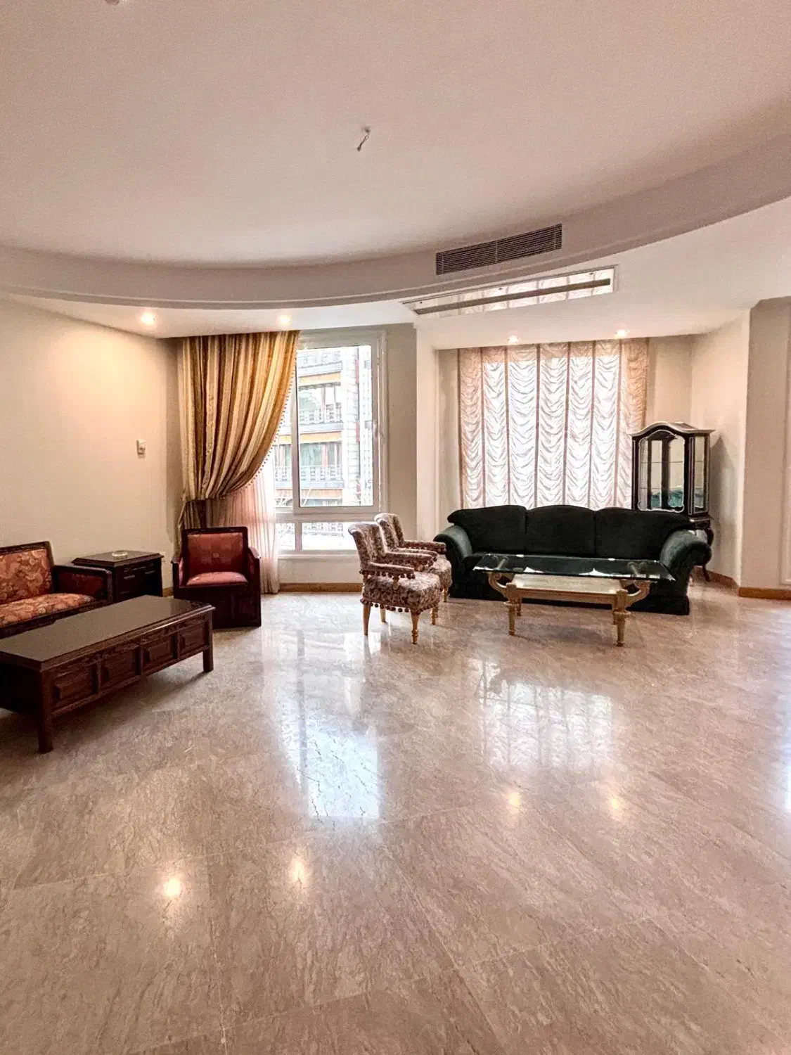 فروش آپارتمان بازسازی‌شده بعلت مهاجرت|فروش آپارتمان|تهران, جماران (نیاوران)|دیوار