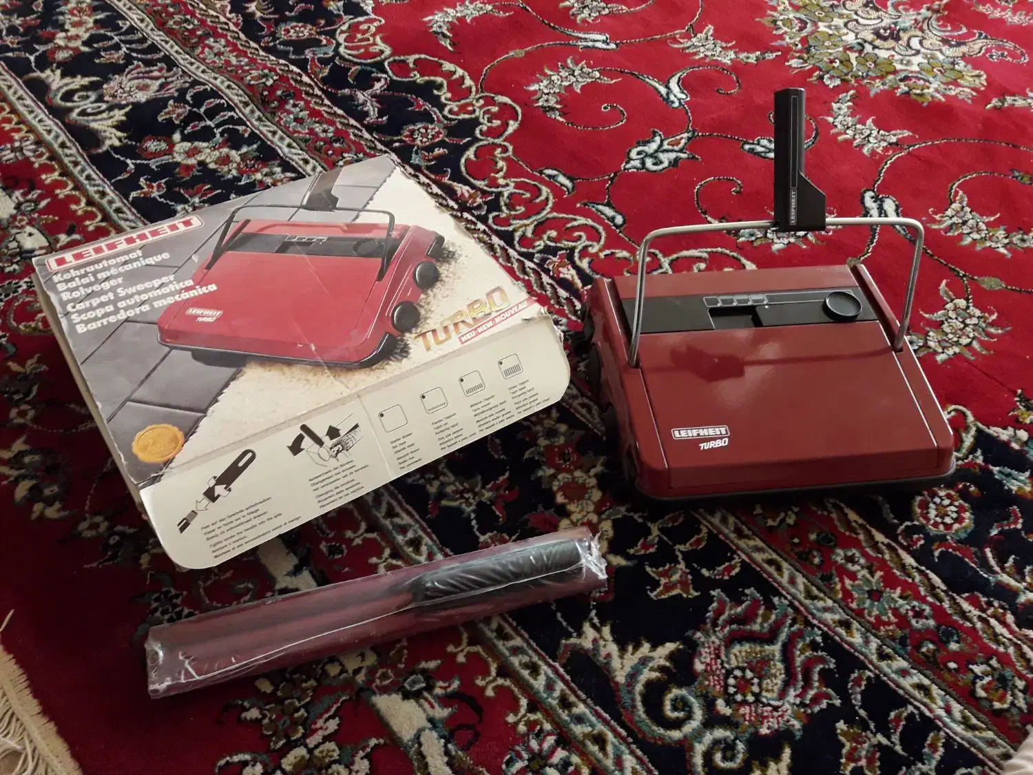 ابزار و لوازم قدیمی جارو برقی امریکایی دینام پمپ|جاروبرقی، جارو شارژی، بخارشو|برخوار, |دیوار