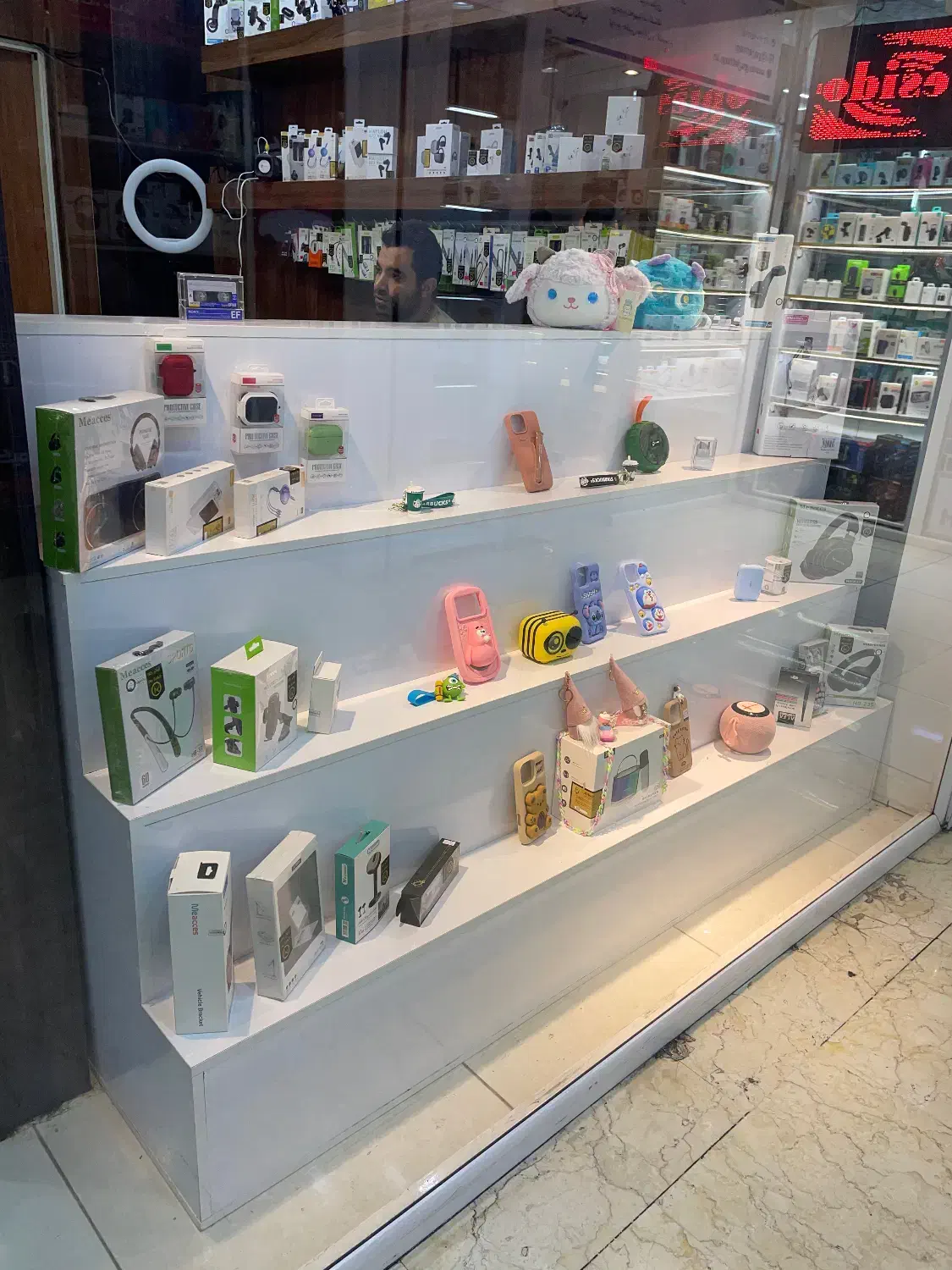 لوازم جانبی موبایل و ویترین|فروشگاه و مغازه|گلستان (تهران), |دیوار